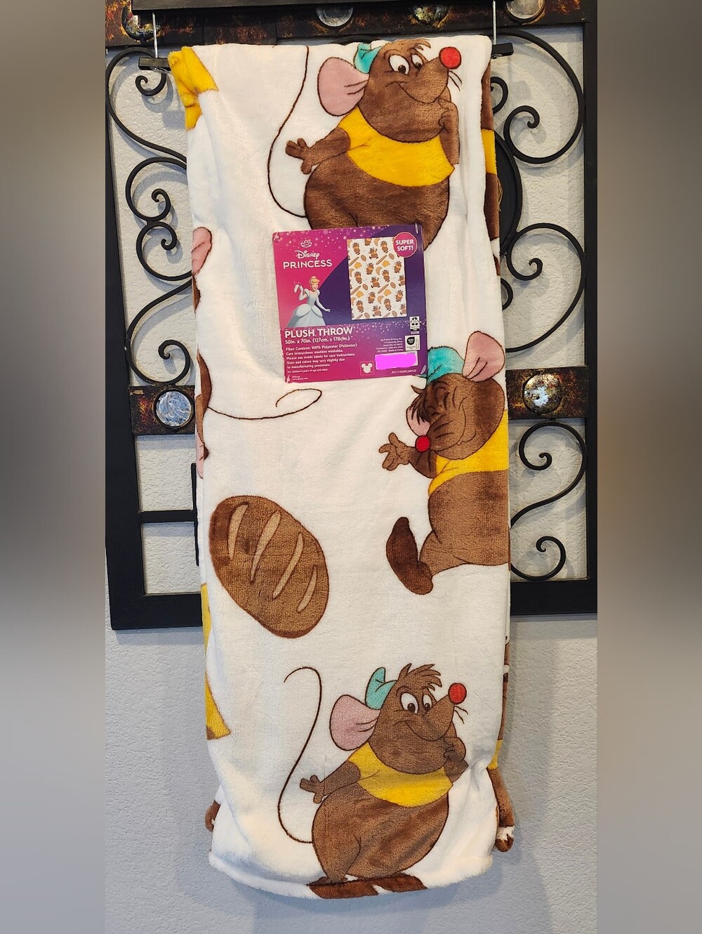 Disney Cinderella Mouse Gus Gus Throw Blanket